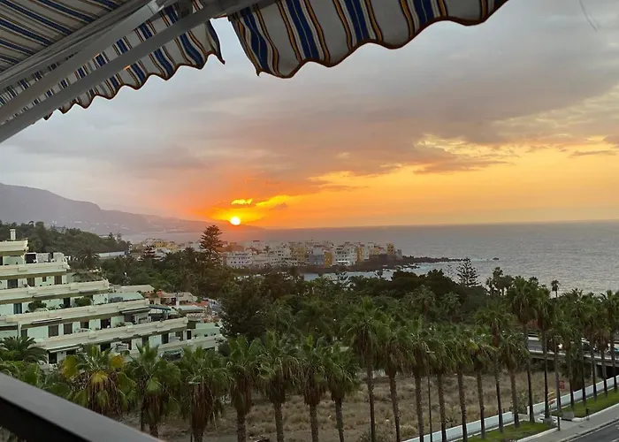 Loft Vistas Playa Jardin Apartment
